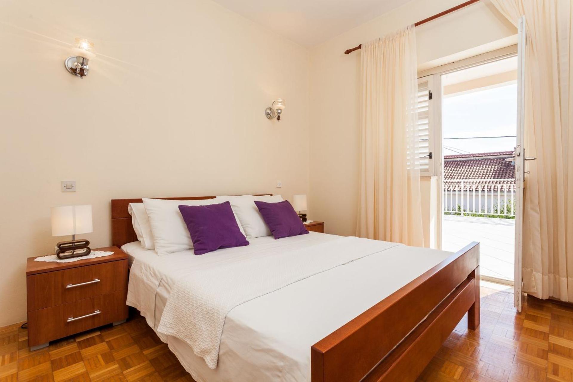 Apartment Dado - Terrace With Sea View Lumbarda Ngoại thất bức ảnh